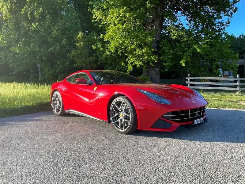 Gebraucht Ferrari F12 736 PS (541 kW) 2015 Coupé