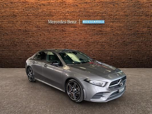 Gebraucht Mercedes A200 AMG line 163 PS (119 kW) 2020