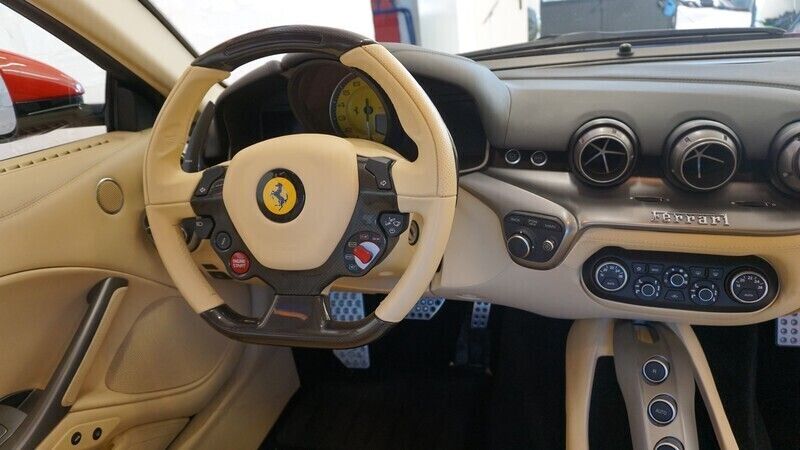 Gebraucht Ferrari F12 736 PS (541 kW) 2016 Coupé