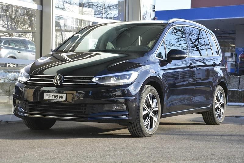 Gebraucht VW Touran Highline 150 PS (110 kW) 2024 Van / Kleinbus