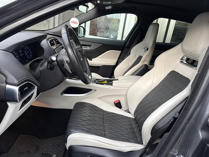 Gebraucht Jaguar F-Pace SVR 550 PS (404 kW) 2019 SUV