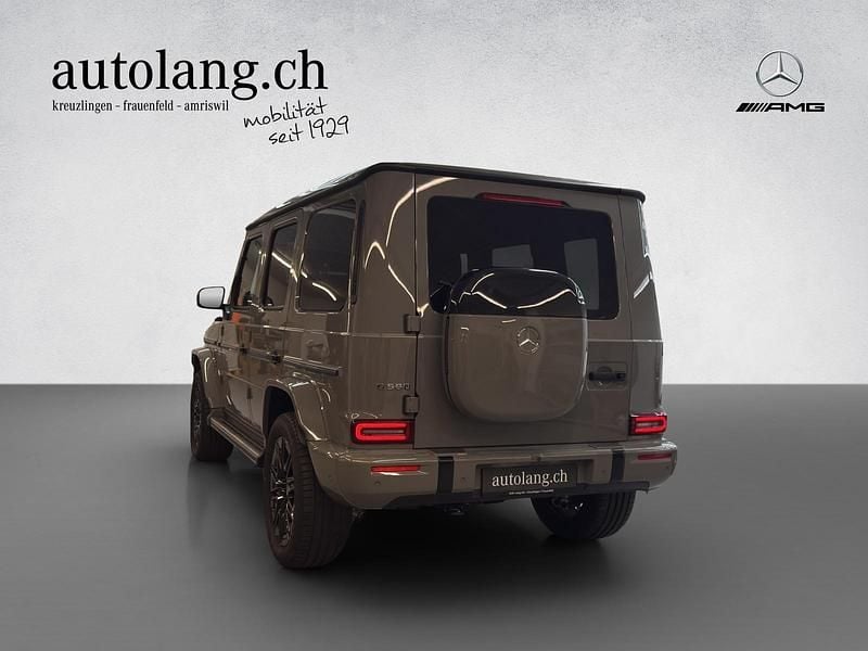 Neu Mercedes G580 AMG line 431 kW (587 PS) 2025 Grau SUV