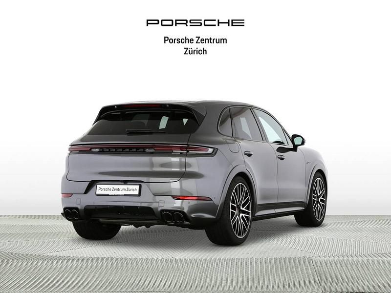 Gebraucht Porsche Cayenne S E-Hybrid Black Edition 519 PS (381 kW) 2025 SUV