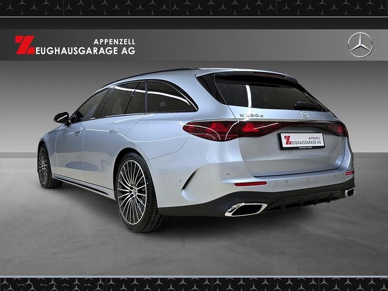 Neu Mercedes E220 196 PS (144 kW) 2025 Silber Kombi