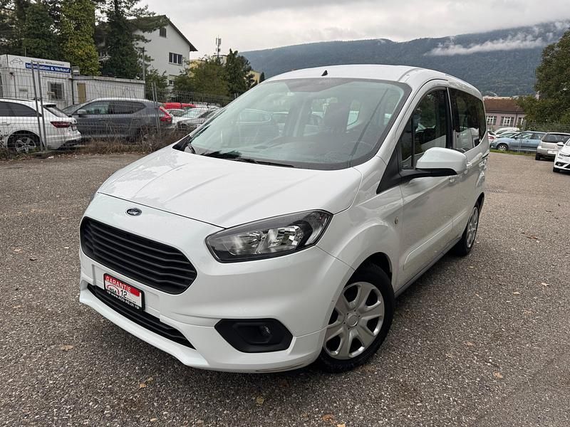 Gebraucht Ford Tourneo Courier Trend 100 PS (73 kW) 2019 Van / Kleinbus