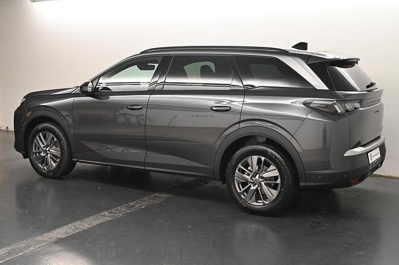 Neu Peugeot 5008 Allure Premium 145 PS (106 kW) 2025 Grau SUV