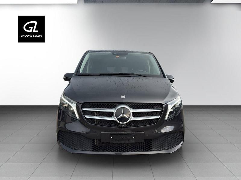 Gebraucht Mercedes V300 239 PS (175 kW) 2022 Grau Van / Kleinbus
