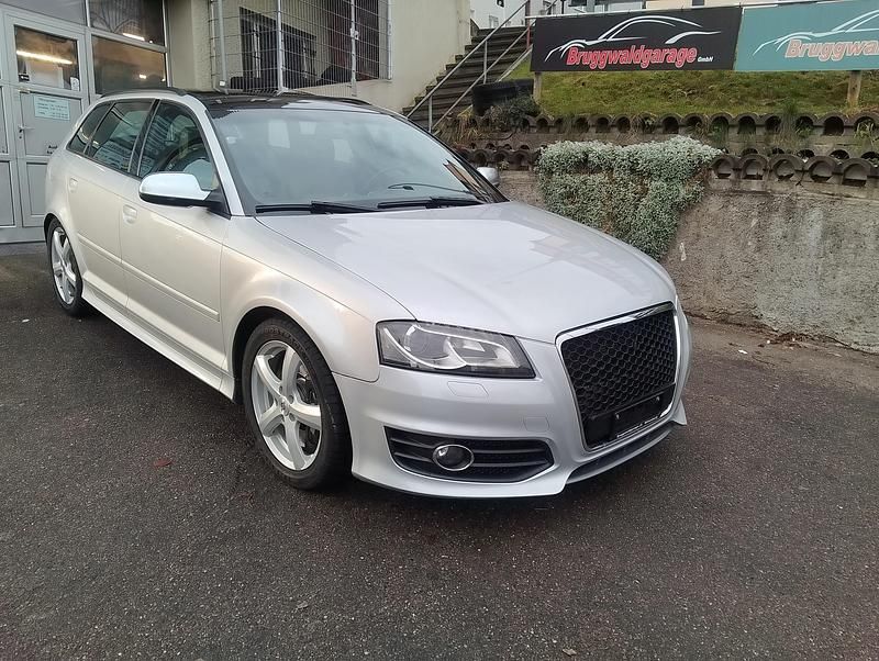 Gebraucht Audi S3 265 PS (194 kW) 2011 Kleinwagen
