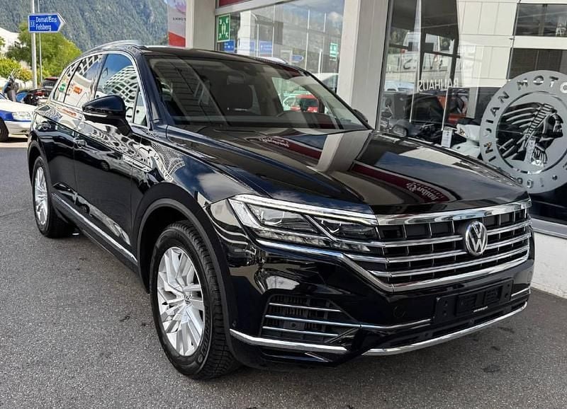 Schwarz Gebraucht 2020 VW Touareg Elegance SUV | CHF 42’900 (Fairer Preis) - Bild 1/4