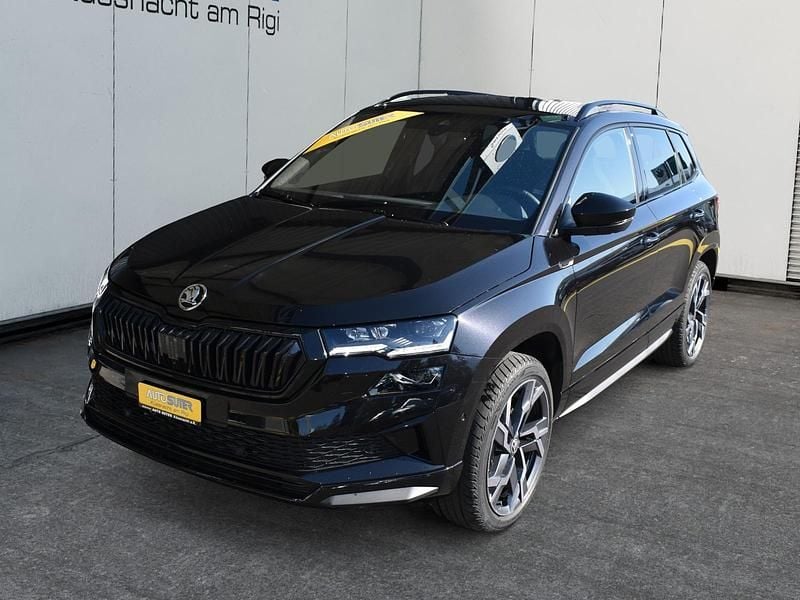 Schwarz Gebraucht 2024 Skoda Karoq SportLine SUV | CHF 44’900 (Etwas zu teuer) - Bild 1/4
