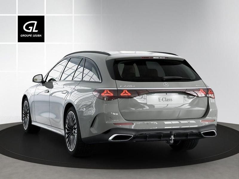 Neu Mercedes E220 197 PS (144 kW) 2025 Grau Kombi
