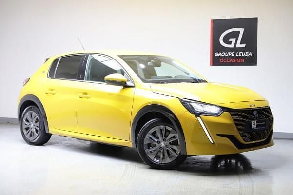 Gelb Gebraucht 2021 Peugeot 208 Allure Kleinwagen | CHF 14’900 - Bild 1/4