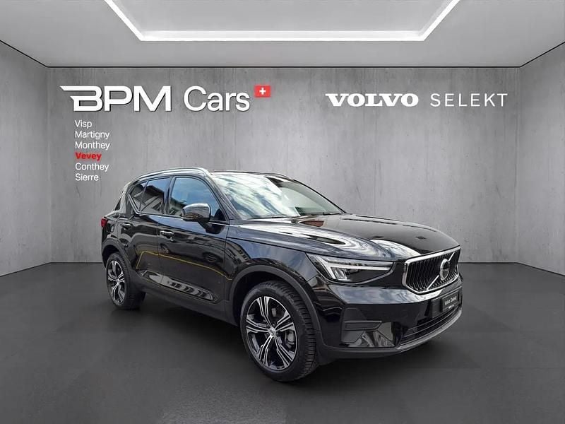 Gebraucht Volvo XC40 Core 163 PS (119 kW) 2026 Schwarz SUV