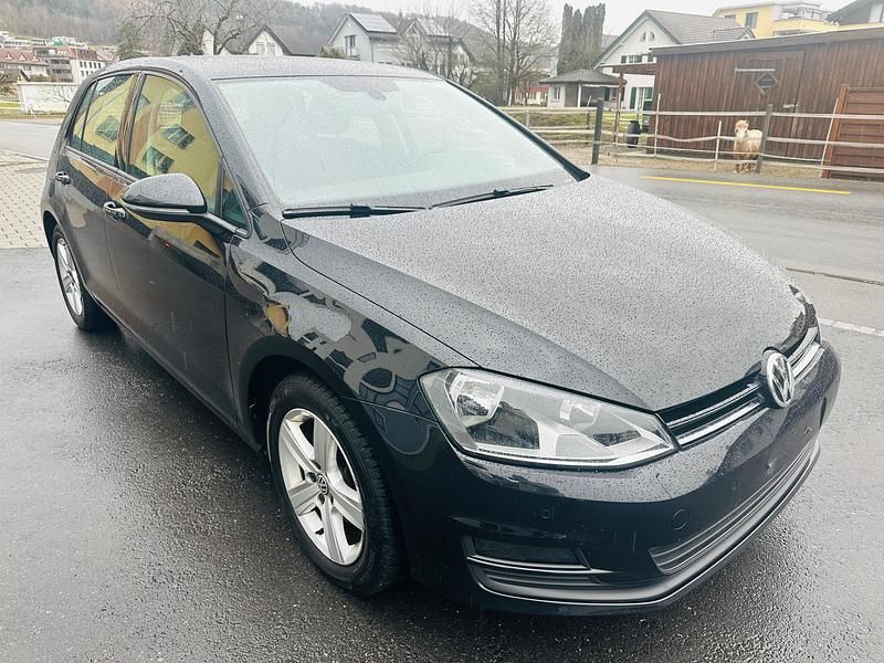 Gebraucht VW Golf VII Comfortline 140 PS (102 kW) 2014