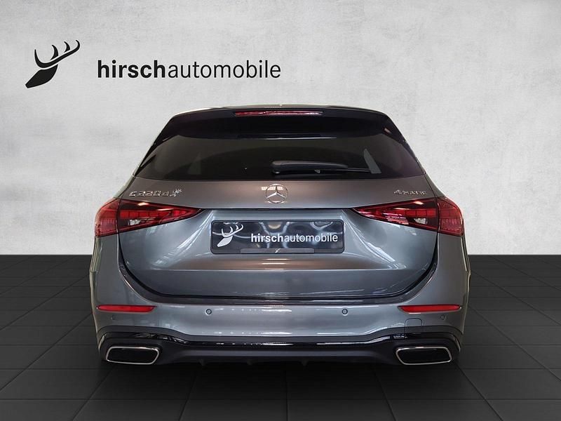 Gebraucht Mercedes C220 197 PS (144 kW) 2025 Kombi