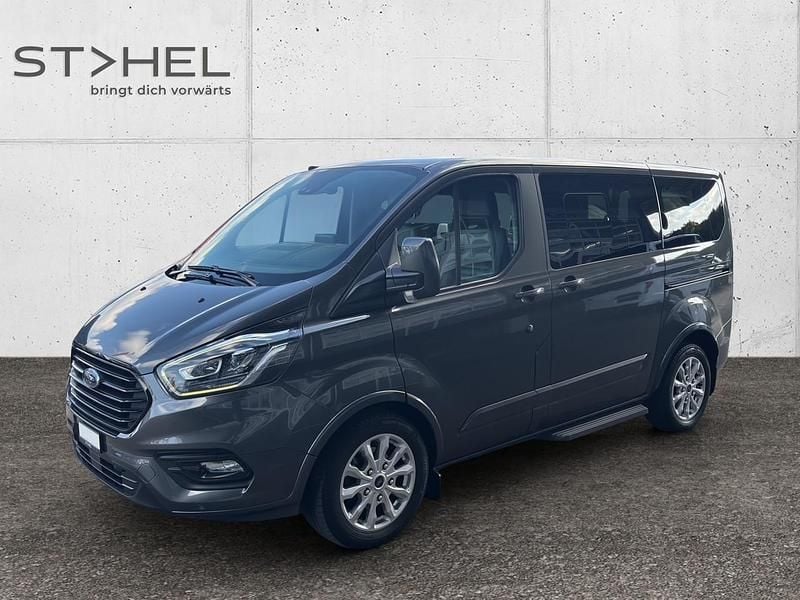 Gebraucht Ford Tourneo Custom Titanium 170 PS (125 kW) 2018 Schwarz Van