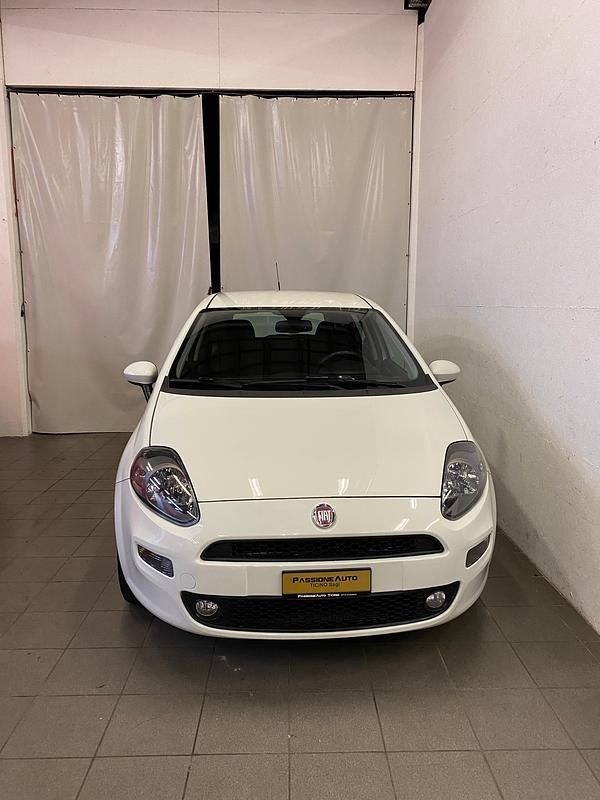 Weiss Gebraucht 2013 Fiat Punto Easy Limousine | CHF 5’300 - Bild 1/4