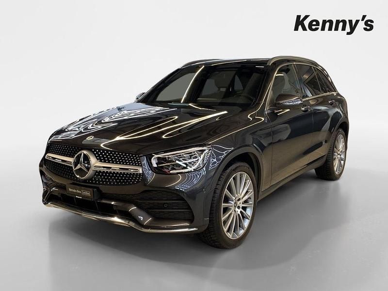 Grau Gebraucht 2022 Mercedes GLC300 AMG line SUV | CHF 47’890 (Fairer Preis) - Bild 1/4