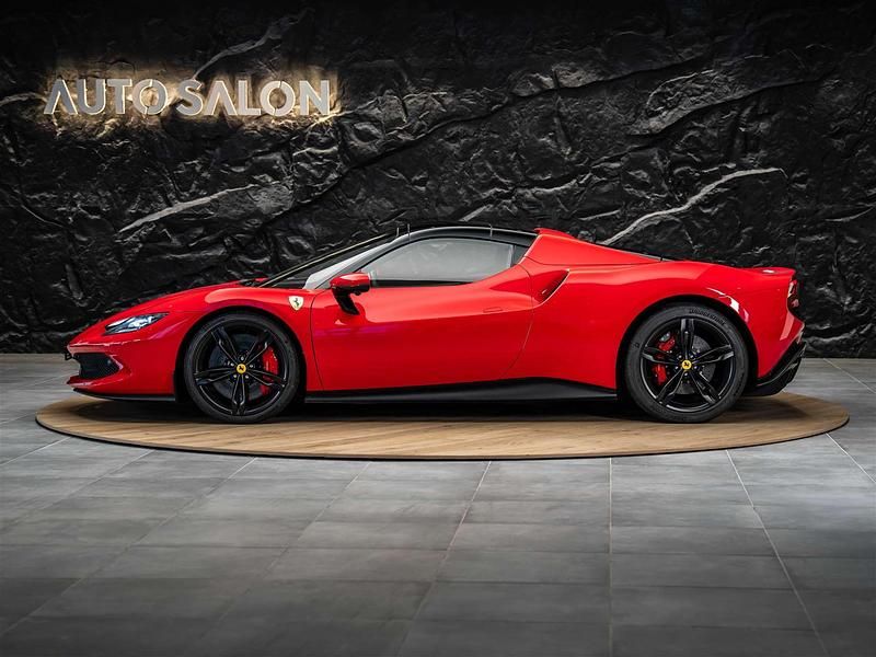 Gebraucht Ferrari 296 830 PS (610 kW) 2024 Cabrio