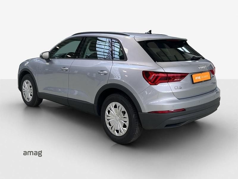 Gebraucht Audi Q3 Attraction 150 PS (110 kW) 2021 Florettsilber metallic SUV