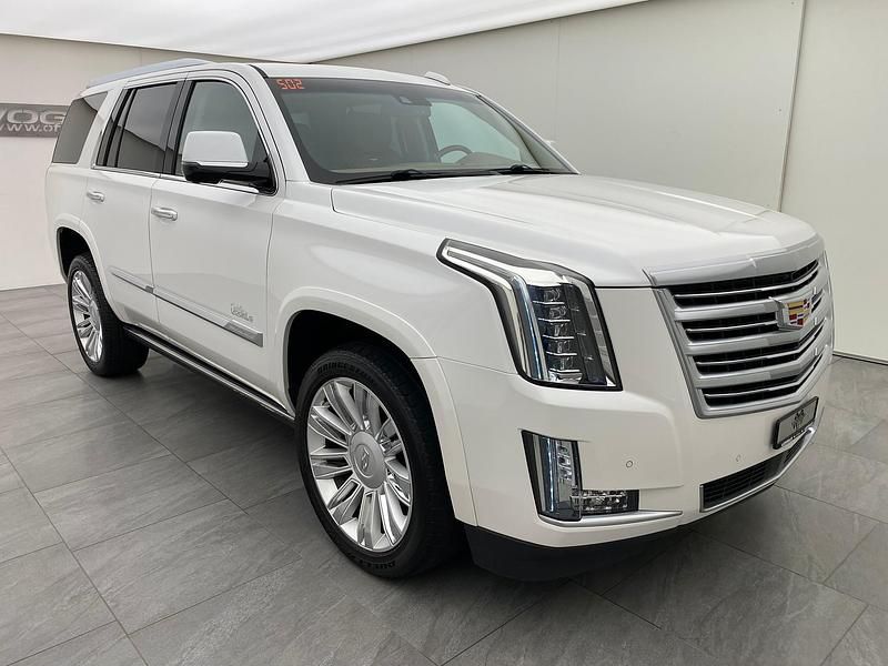 Gebraucht Cadillac Escalade 426 PS (313 kW) 2017 Weiss SUV