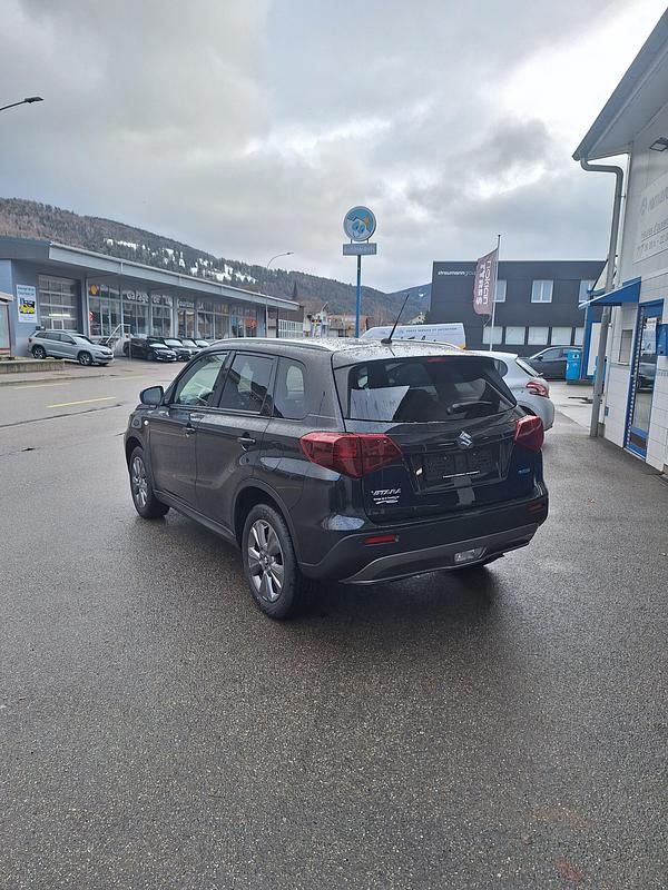 Neu Suzuki Vitara 110 PS (80 kW) 2025 SUV