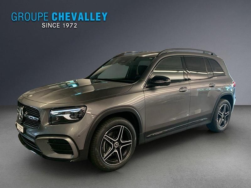 Neu Mercedes GLB200 163 PS (119 kW) 2025 Grau SUV