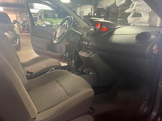 Gebraucht Renault Twingo Authentique 59 PS (43 kW) 2009 Kleinwagen