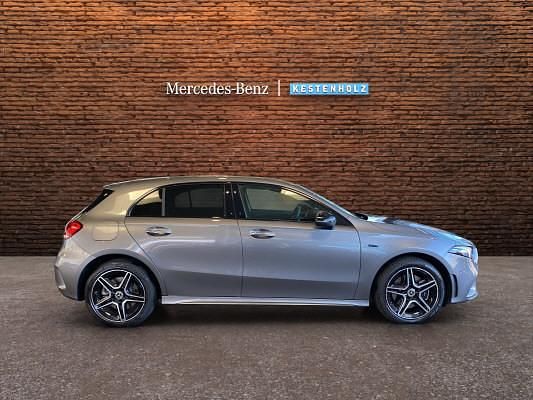 Gebraucht Mercedes A250 AMG line 218 PS (160 kW) 2020 Grau Limousine