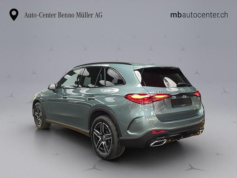 Neu Mercedes GLC220 AMG line 220 PS (161 kW) 2025 Silber SUV