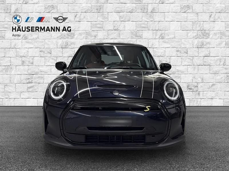 Gebraucht Mini Cooper SE 135 kW (184 PS) 2025 Schwarz Kleinwagen