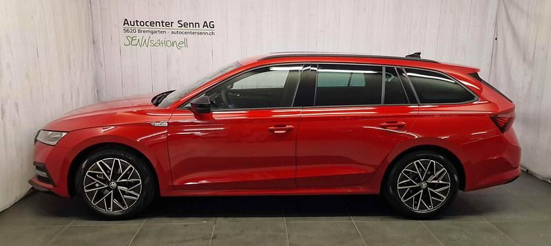 Gebraucht Skoda Octavia SportLine 190 PS (139 kW) 2024 Rot Kombi