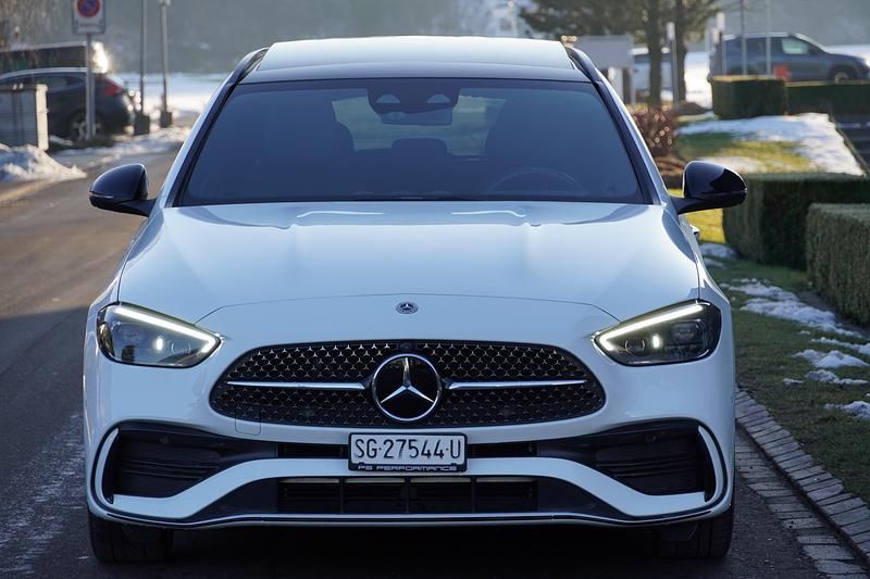 Gebraucht Mercedes C220 AMG line 200 PS (147 kW) 2024