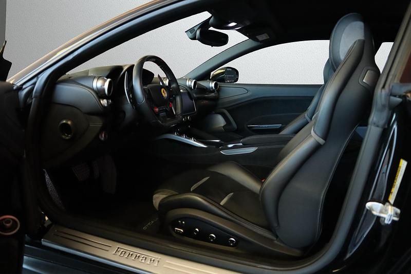 Gebraucht Ferrari GTC4Lusso 611 PS (449 kW) 2018 Kombi