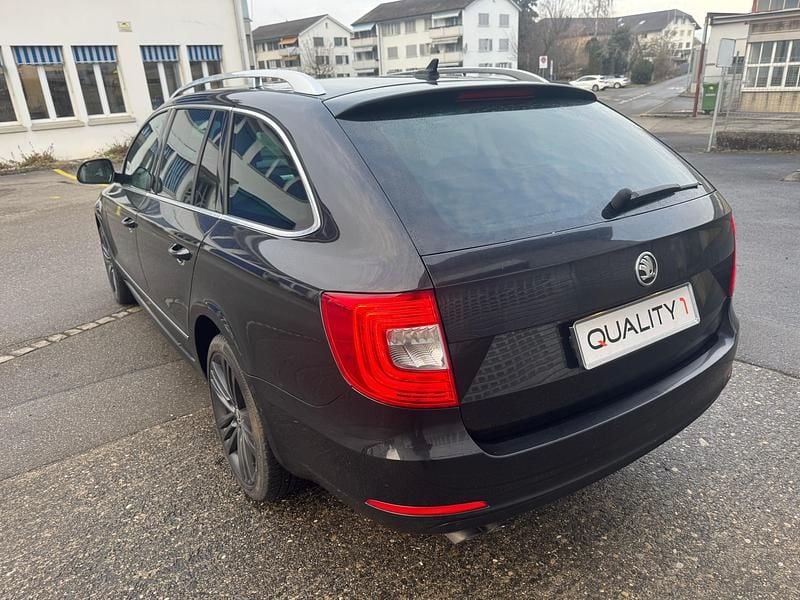 Gebraucht Skoda Superb LAURIN & KLEMENT 170 PS (125 kW) 2014 Kombi