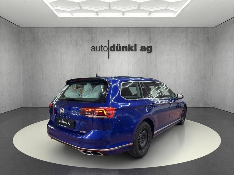 Gebraucht VW Passat Business 190 PS (139 kW) 2019 Blau Kombi