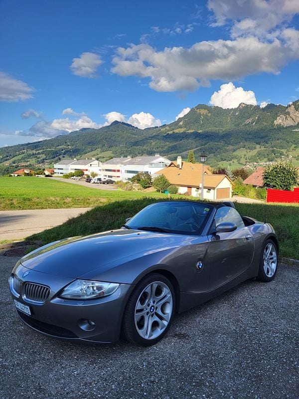 Gebraucht 2004 BMW Z4 Cabrio | CHF 12’800 (Etwas zu teuer) - Bild 1/4