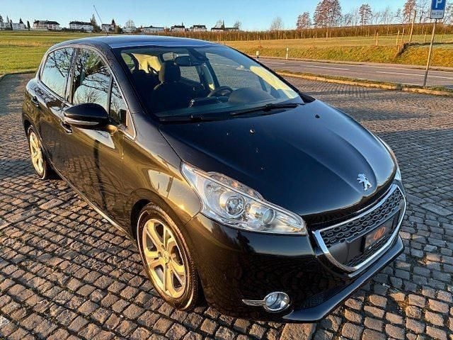 Gebraucht Peugeot 208 Allure 120 PS (88 kW) 2012 Kleinwagen