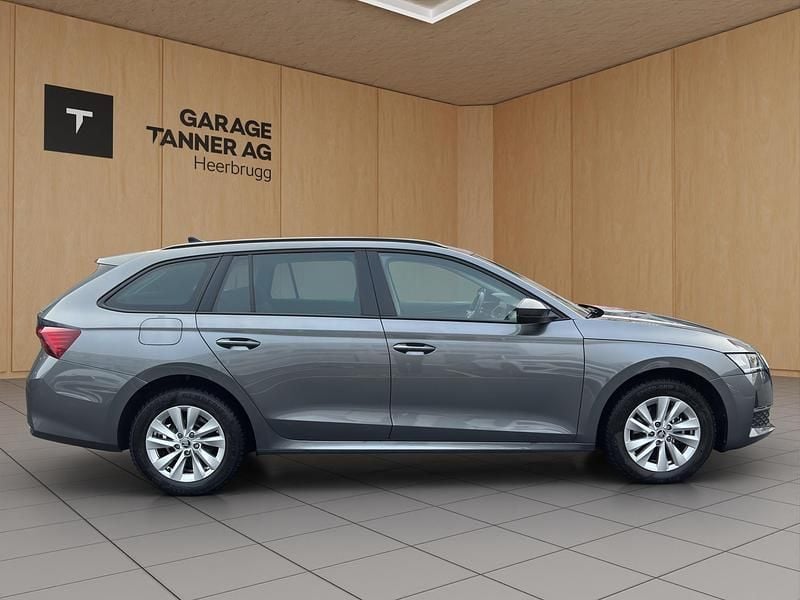 Gebraucht Skoda Octavia Selection 150 PS (110 kW) 2024 Kombi