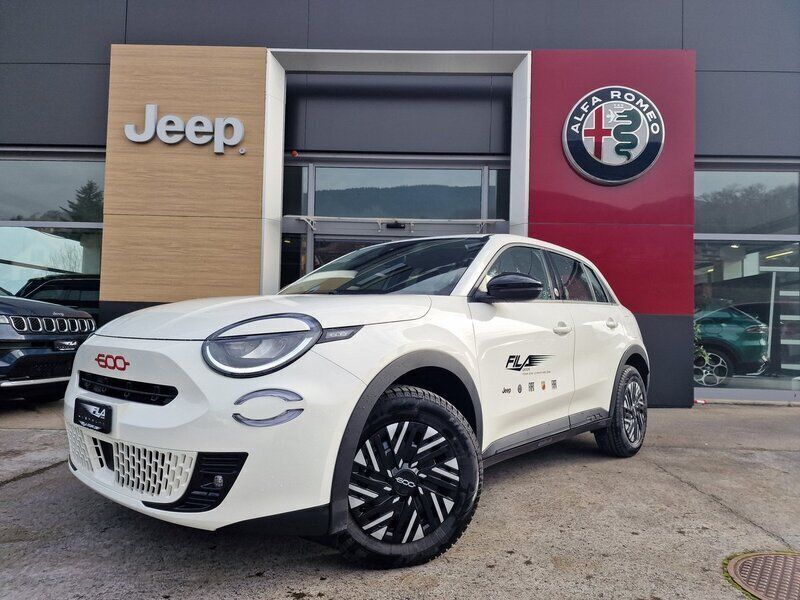 Gebraucht 2023 Fiat 600E Red SUV | CHF 29’900 (Fairer Preis) - Bild 1/4