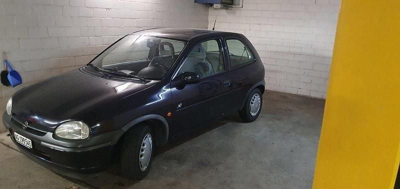 Gebraucht 1996 Opel Corsa Enjoy Limousine | CHF 1’500 - Bild 1/4