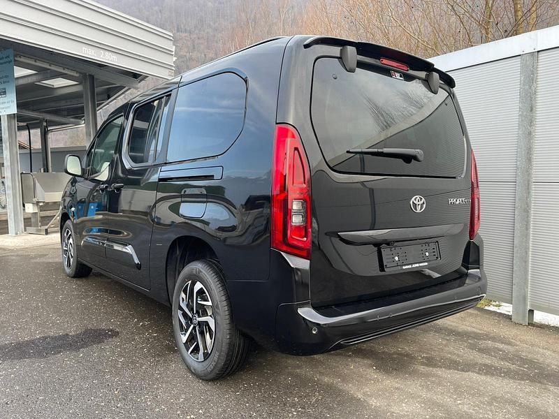 Neu Toyota Proace Verso City 130 PS (95 kW) 2026 Schwarz Kombi