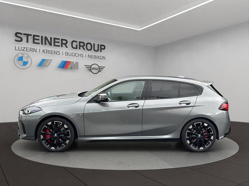 Gebraucht BMW M135 M Sport 300 PS (220 kW) 2024 Grau Kleinwagen