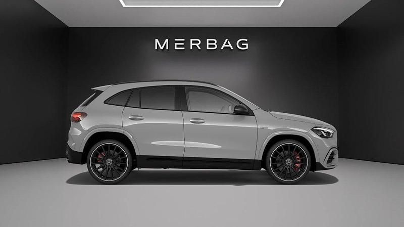 Neu Mercedes GLA35 AMG AMG 306 PS (225 kW) 2025 SUV