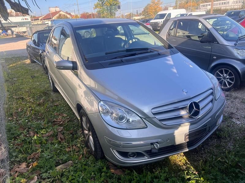 Gebraucht 2007 Mercedes B200 Van / Kleinbus | CHF 1’900 - Bild 1/4