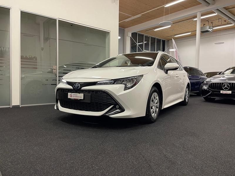 Weiss Gebraucht 2022 Toyota Corolla Comfort Kombi | CHF 21’900 (Fairer Preis) - Bild 1/4