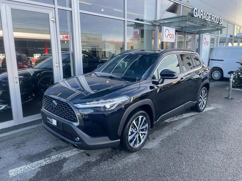 Schwarz Gebraucht 2025 Toyota Corolla Cross Trend SUV | CHF 35’250 (Superpreis) - Bild 1/4