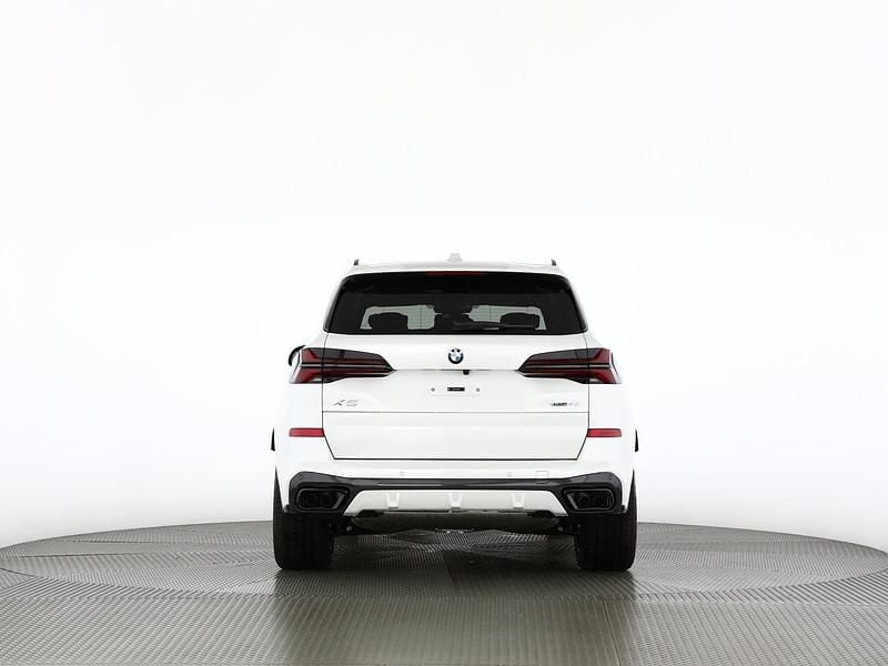 Neu BMW X5 M Sport 381 PS (280 kW) 2025 Weiss SUV