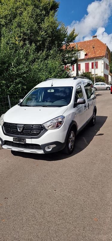 Gebraucht Dacia Dokker Stepway 115 PS (84 kW) 2018 Van / Kleinbus