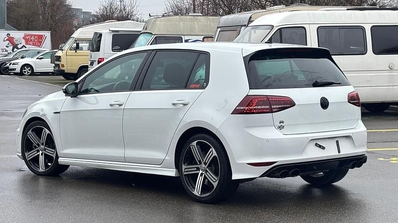 Gebraucht VW Golf VII R 301 PS (221 kW) 2015